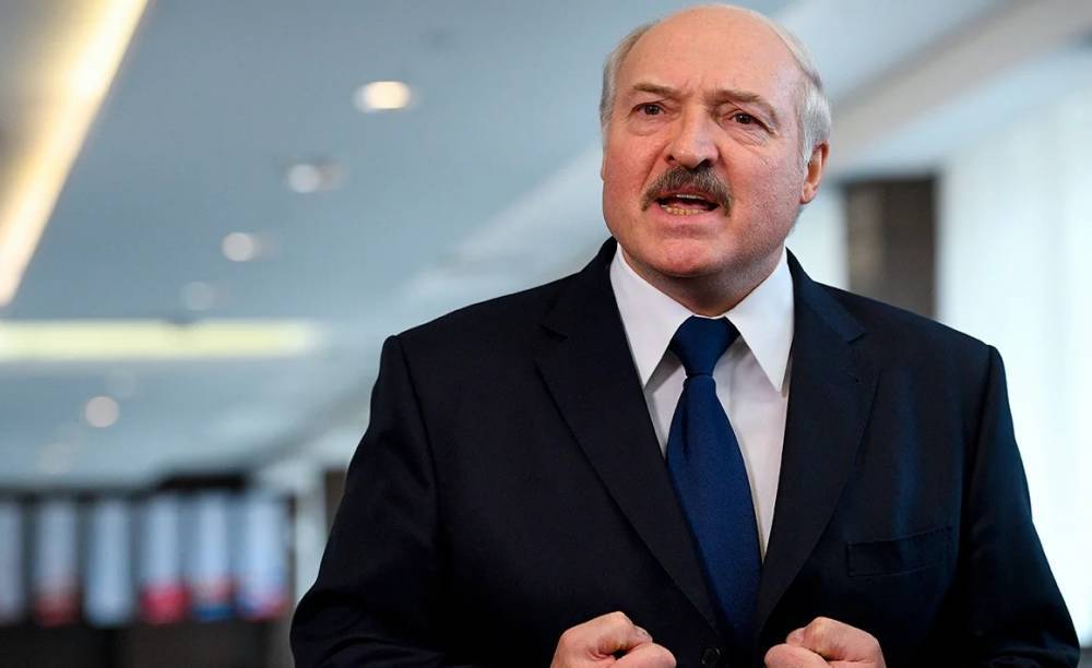Лукашенко отказался эвакуировать на родину ослушавшихся белорусов