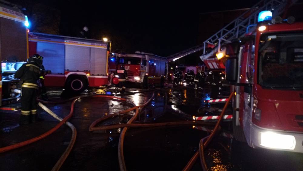 При пожаре на складе в Москве никто не пострадал