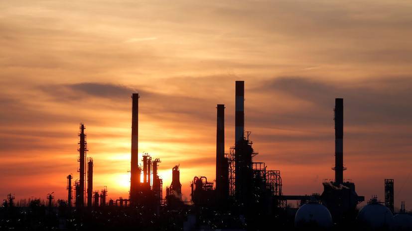 В России обвинили арабских партнёров в падении цен на нефть