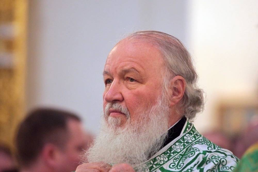 Патриарх Кирилл назвал зловредными игнорирующих санитарные правила