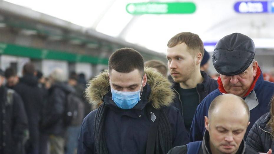 Минздрав рекомендовал россиянам с тяжелыми заболеваниями ограничить контакты