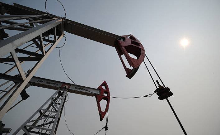 The Wall Street Journal (США): ОПЕК и американские сланцевые производители начали переговоры на фоне падения цен на нефть