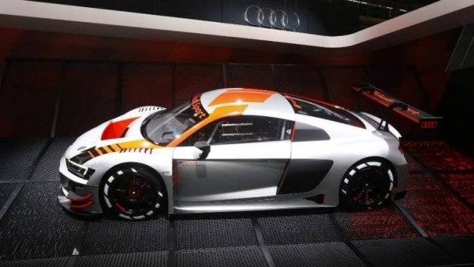 Audi R8 получил новую гоночную версию