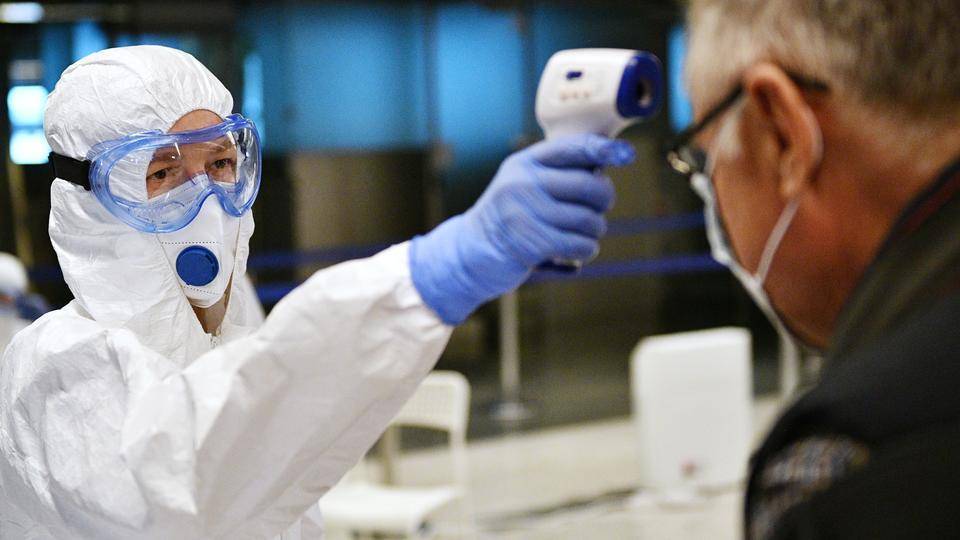 В Германии запретят собираться больше двух человек из-за коронавируса