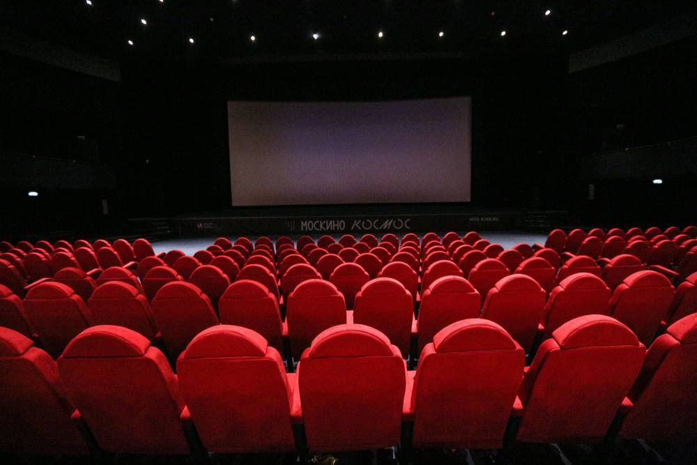 В Минкультуры рекомендовали кинотеатрам приостановить работу