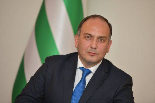 Глава МИД Абхазии призвал Тбилиси не вмешиваться в дела республики