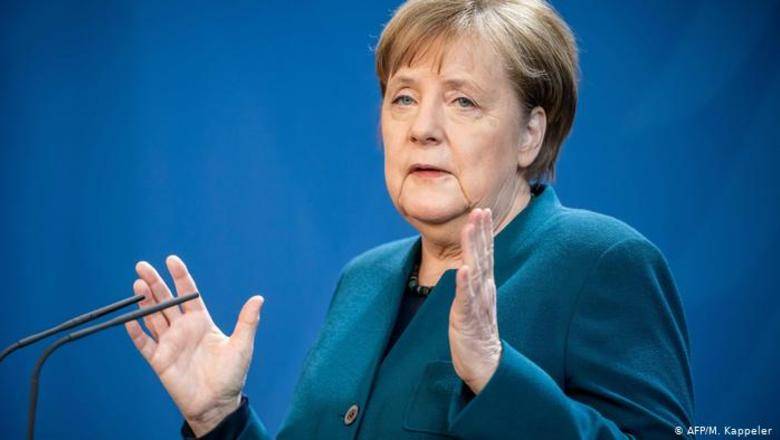 Ангела Меркель самоизолировалась