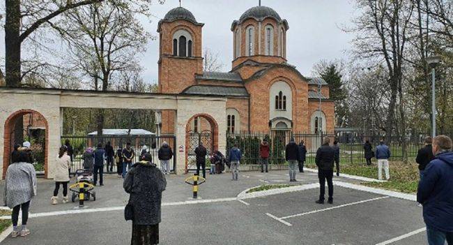Сербские храмы останутся открытыми для прихожан