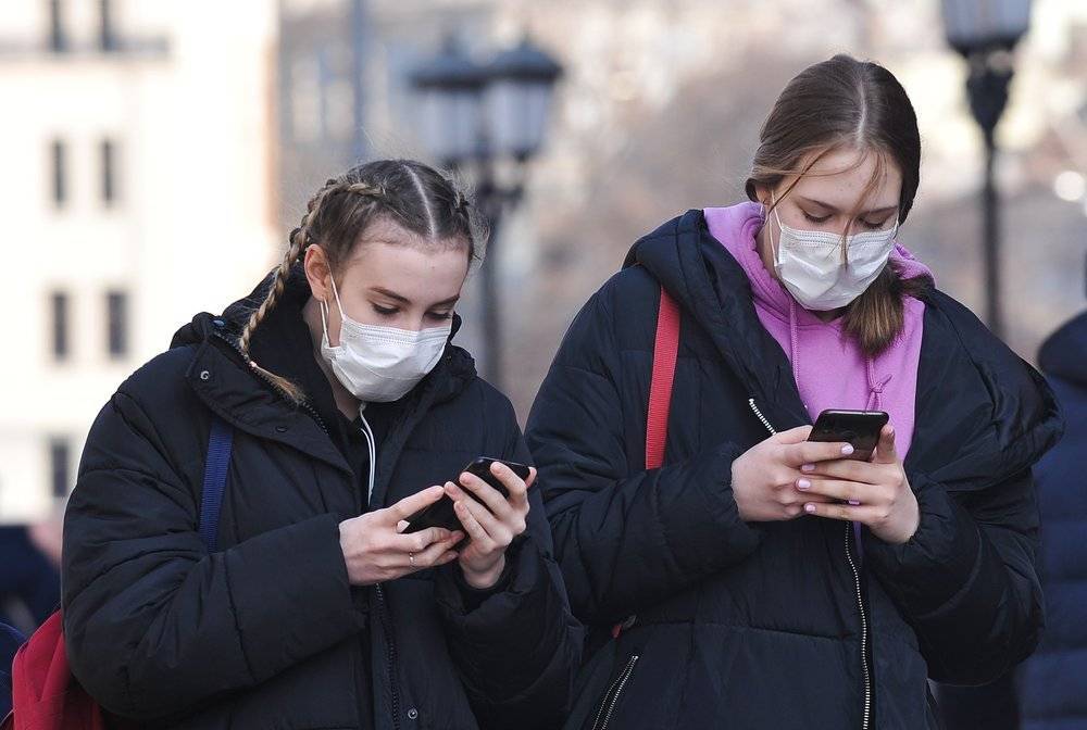 Россиянам пришлют СМС в случае их контакта с зараженными коронавирусом