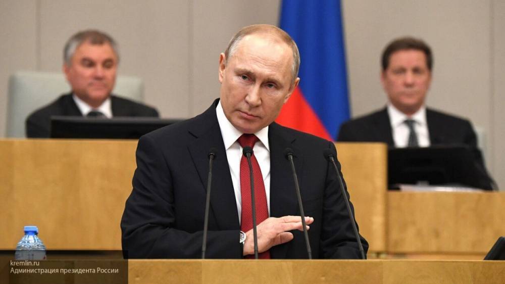 Путин выразил надежду на активное участие Минпромторга в разрешении ситуации с коронавирус