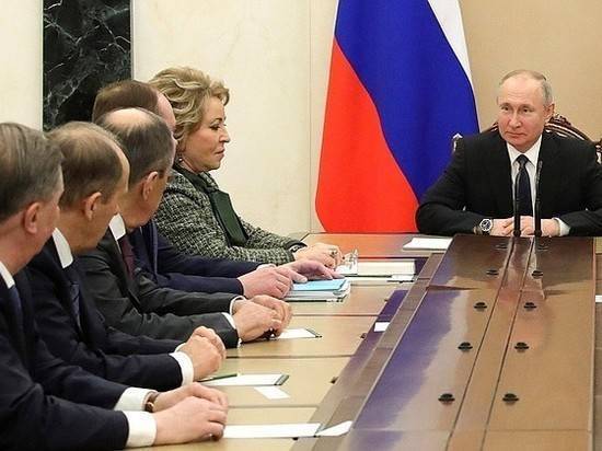 Кремль уточнил, распространяются ли на Путина введенные Собяниным ограничения “65+”
