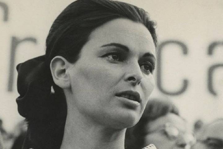 Итальянская актриса Лючия Бозе умерла из-за коронавируса