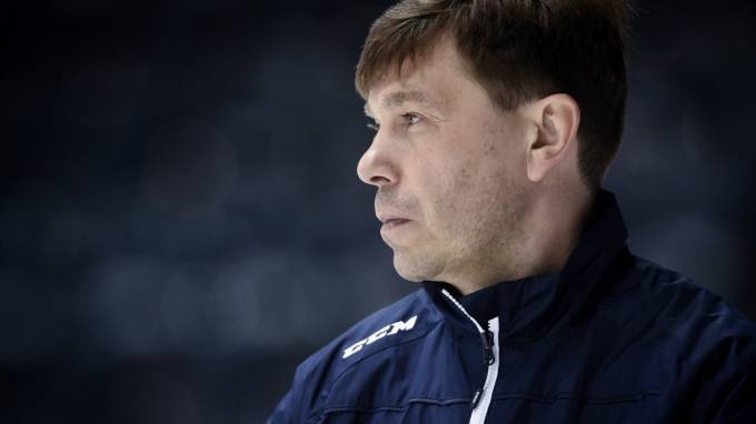 Главный тренер СКА и сборной России Алексей Кудашов поделился мнением о паузе в КХЛ