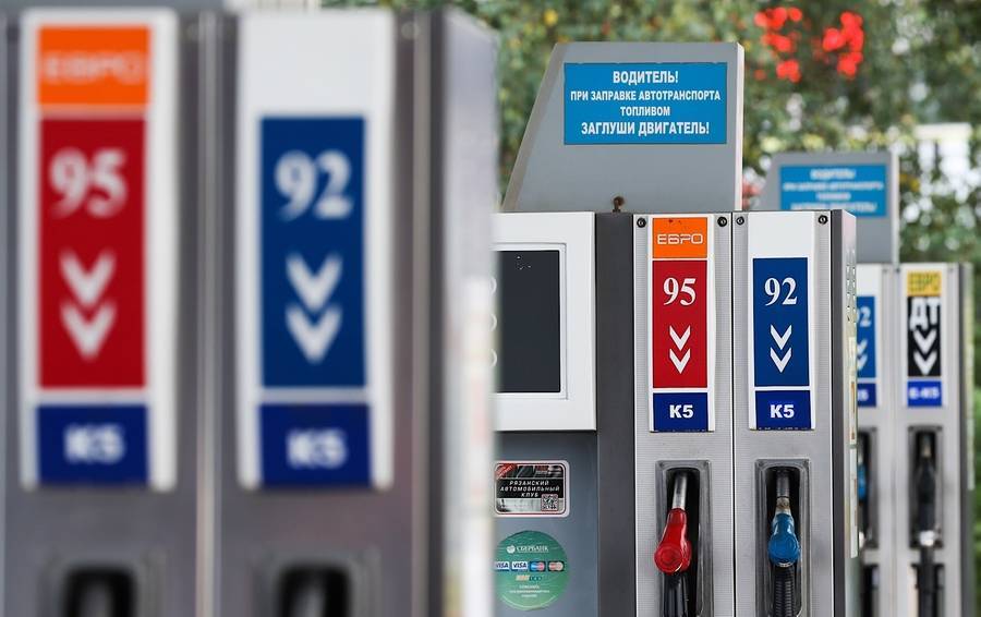 Владельцы АЗС предупредили о риске роста цен на бензин