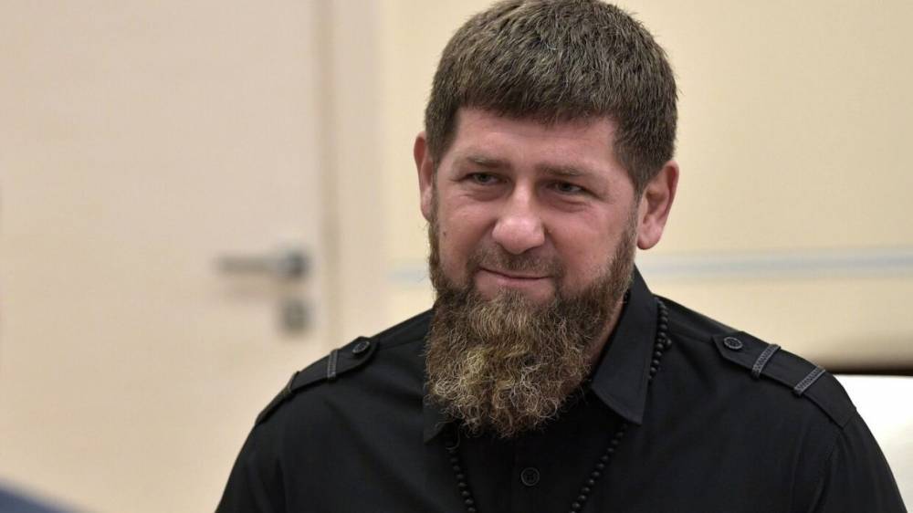 Кадыров отменил массовые мероприятия и свадьбы в Чечне из-за коронавируса