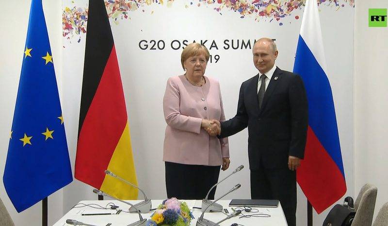 Экстренный саммит лидеров G20 состоится 26 марта по видеосвязи