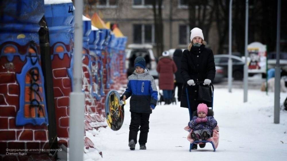 Семьи с детьми из Новосибирска получат дополнительные выплаты