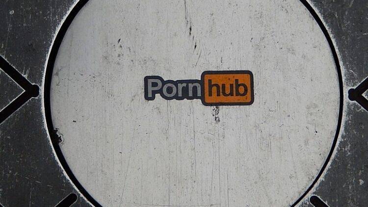 PornHub сделал премиум-подписку бесплатной на месяц из-за коронавируса