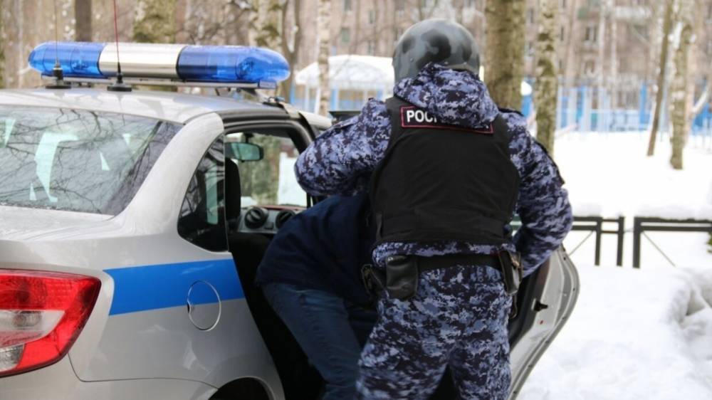 Сотрудники Росгвардии задержали в Москве руфера на крыше охраняемого объекта
