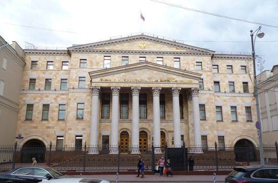 Сенаторы рекомендовали утвердить отставку двух заместителей генпрокурора России