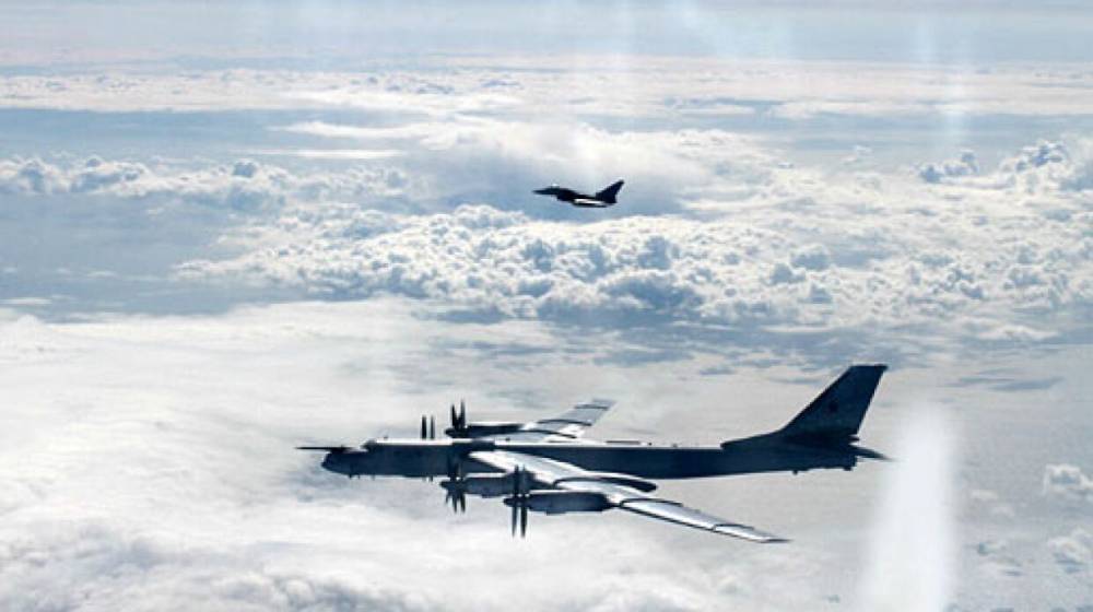 Два Ту-95МС выполнили полет над Японским морем и Тихим океаном