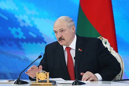 Лукашенко призвал продержаться до Пасхи в борьбе с коронавирусом