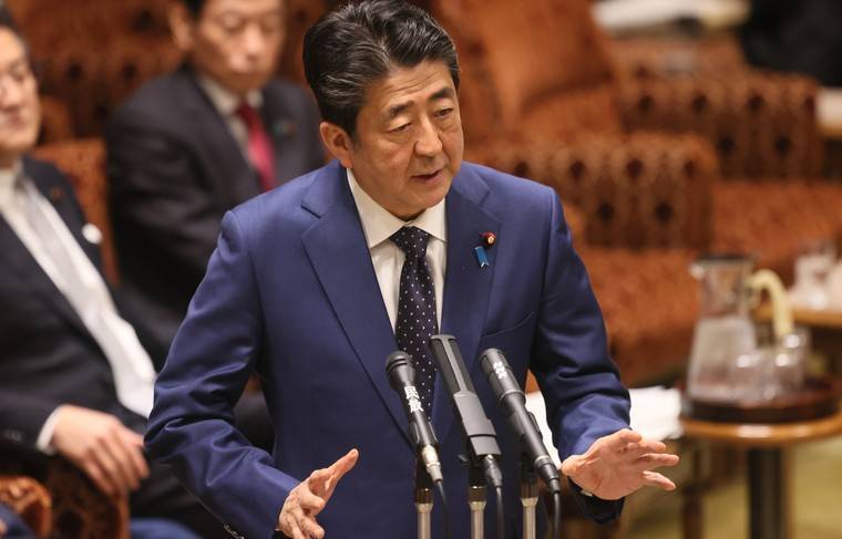 СМИ: Абэ предложил президенту МОК перенести Олимпиаду–2020