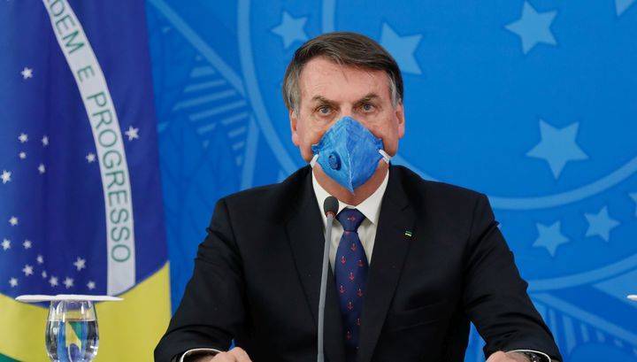 Президент Бразилии назвал коронавирус обманом со стороны журналистов