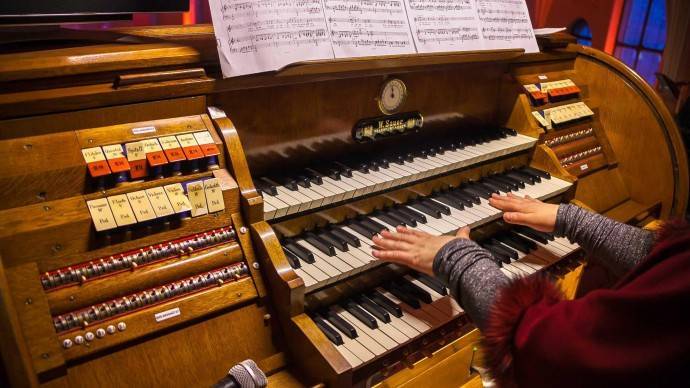 Концертный зал «Зарядье» устроит онлайн-трансляцию игры на органе