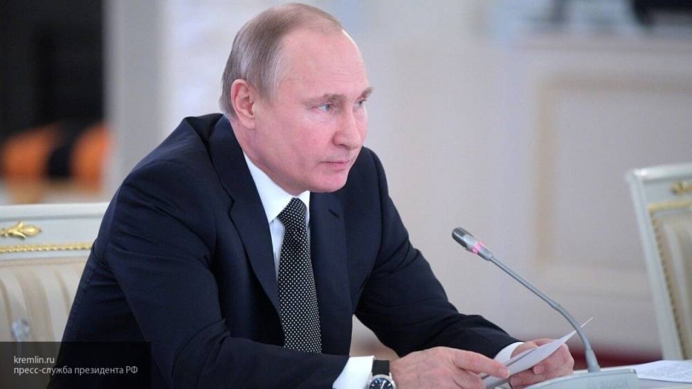 Путин примет участие в видеоконференции "Группы двадцати" по борьбе с коронавирусом