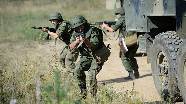 РФ отказалась от военных учений близ границ НАТО в инициативном порядке.