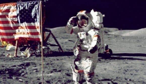 Американский кинопродюсер Берри раскрыл правду о высадке США на Луне в 1969 году