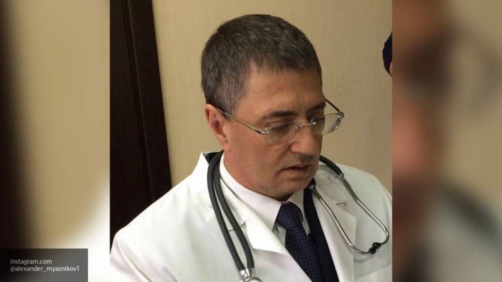 Доктор Мясников назвал ситуацию с коронавирусом "эпидемией слухов"