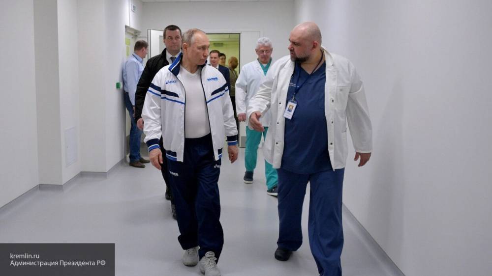 Путин похвалил главврача больницы в Коммунарке за организацию работы