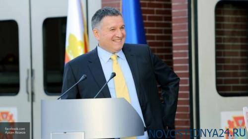 Михаил Подоляк: Президентом Украины сегодня является не Зеленский, а Аваков