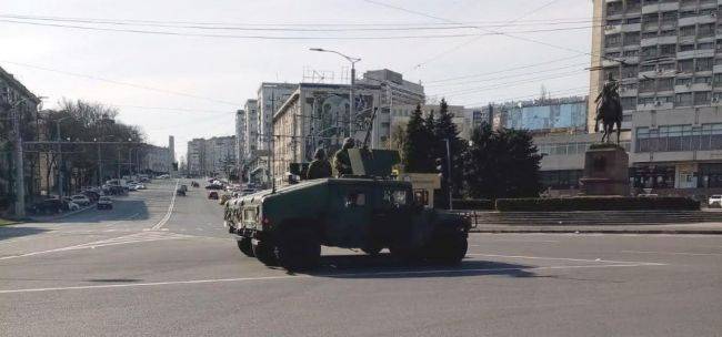 «Танки в городе» — президент Молдавии привлек армию к поддержанию карантина