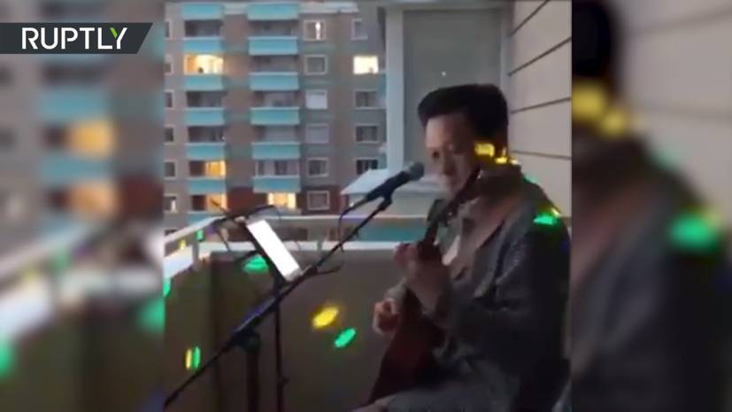 Плей-лист «На карантине»: жители Алма-Аты устраивают концерты на балконах