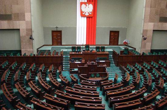 Польские депутаты будут работать удаленно