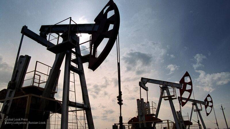 Митрахович: Саудовская Аравия демпингом пытается вытеснить Россию с нефтяного рынка
