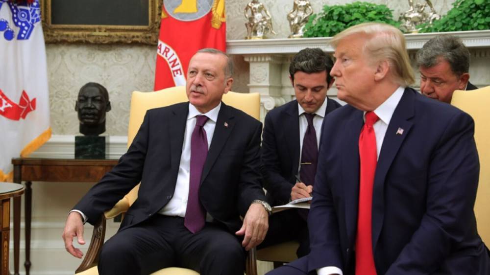 Трамп считает, что Эрдоган готов заключить сделку с курдами