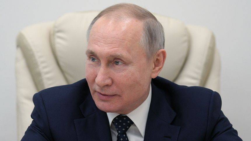 Путин будет участвовать в видеоконференции G20 по связи из Петербурга