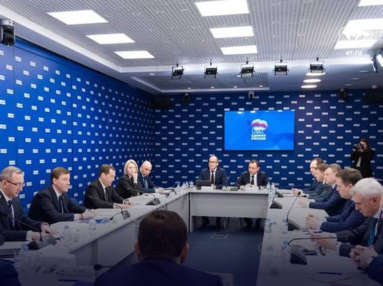 Дмитрий Медведев определил для губернаторов фронт работы в условиях пандемии коронавируса