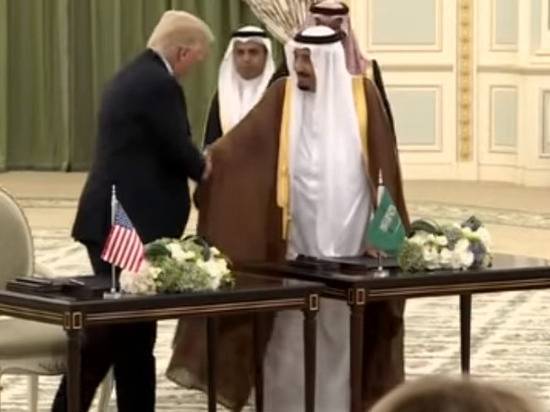 СМИ: Трамп поддержал план саудитов вытеснить РФ с нефтяного рынка