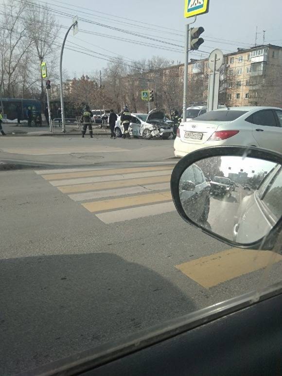 Таксист спровоцировал ДТП в Ленинском районе Челябинска