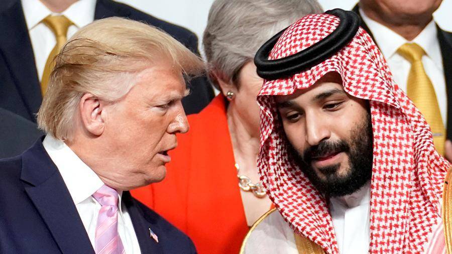 Трамп поддержал планы Саудовской Аравии по вытеснению России с нефтяного рынка — Politico