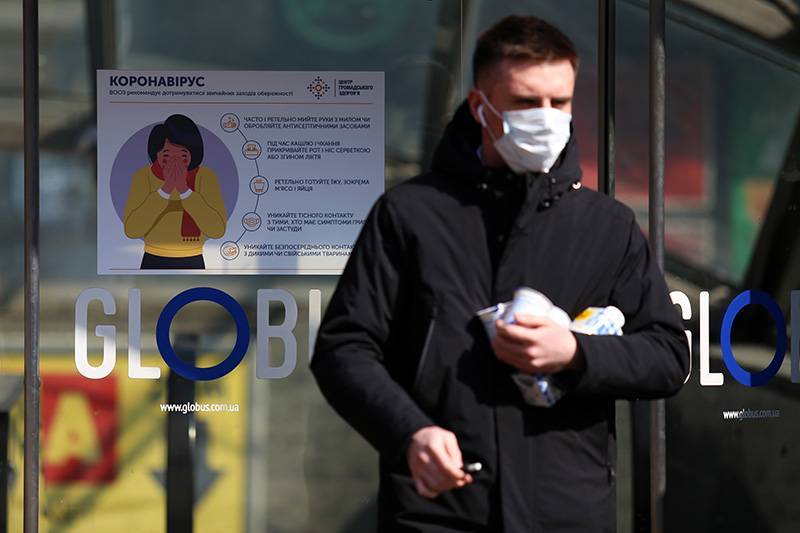 На Украине вводят режим ЧС по всей стране из-за коронавируса