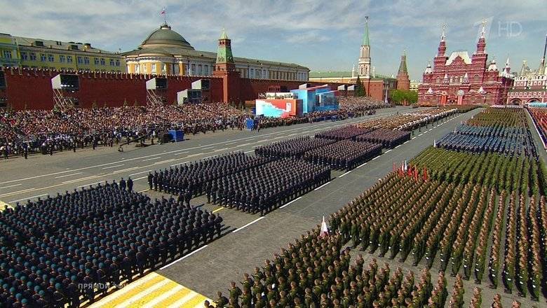 В Кремле не исключили отмену парада Победы