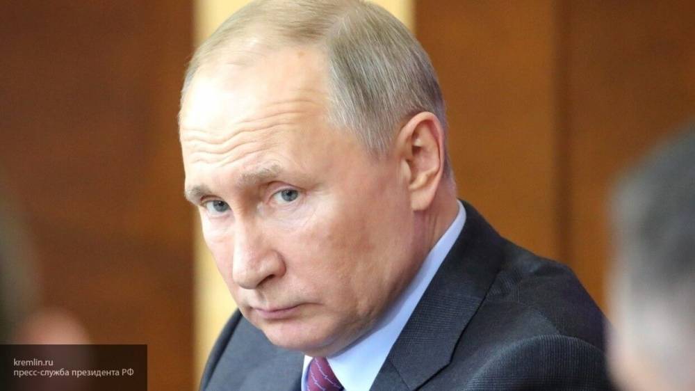 Путин в своем обращении в среду предложит меры для поддержки экономики в связи с COVID-19