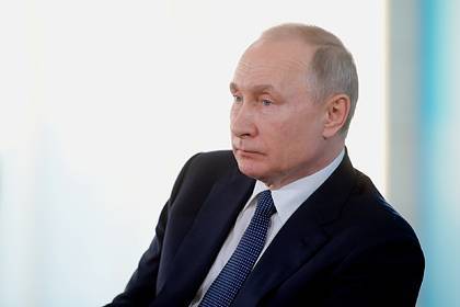 Путин дал поручение по выплатам россиянам в связи с коронавирусом