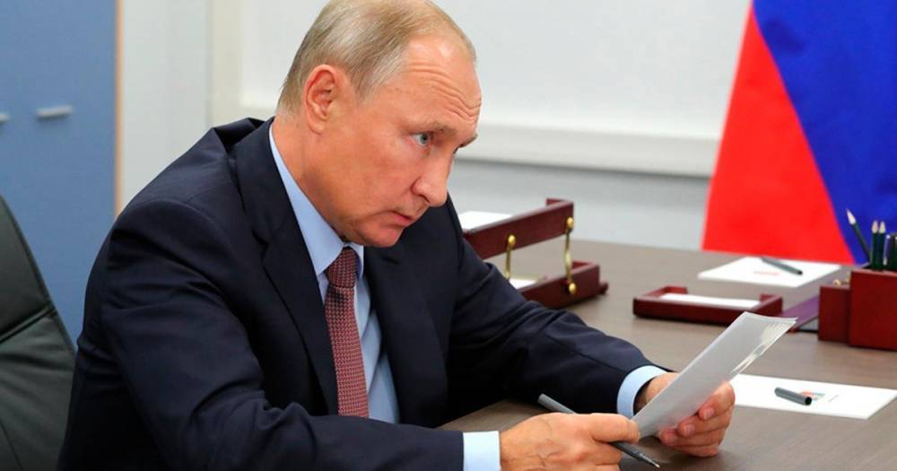 Путин в обращении к нации поблагодарил медиков за самоотверженный труд